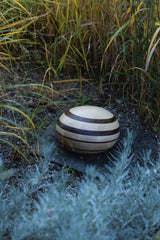 yobushi® | Wooden urn maple-nut "spherical"