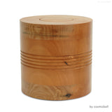 yasura® Säule | Holzurne Birne «Rillen»