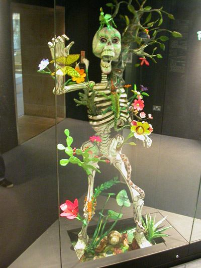Mexican dancing skeleton