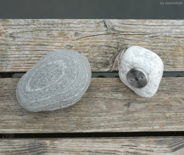 peace stone® Flusssteinurne | mit wertvollem Edelstahldrehverschluss