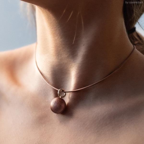 Urne.ch ® Holzkugel | Urnenschmuck | Olive und Cocobollo