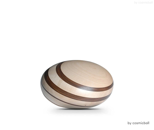 yobushi® | Holzurne Ahorn-Nuss «sphärisch» | Grösse: klein